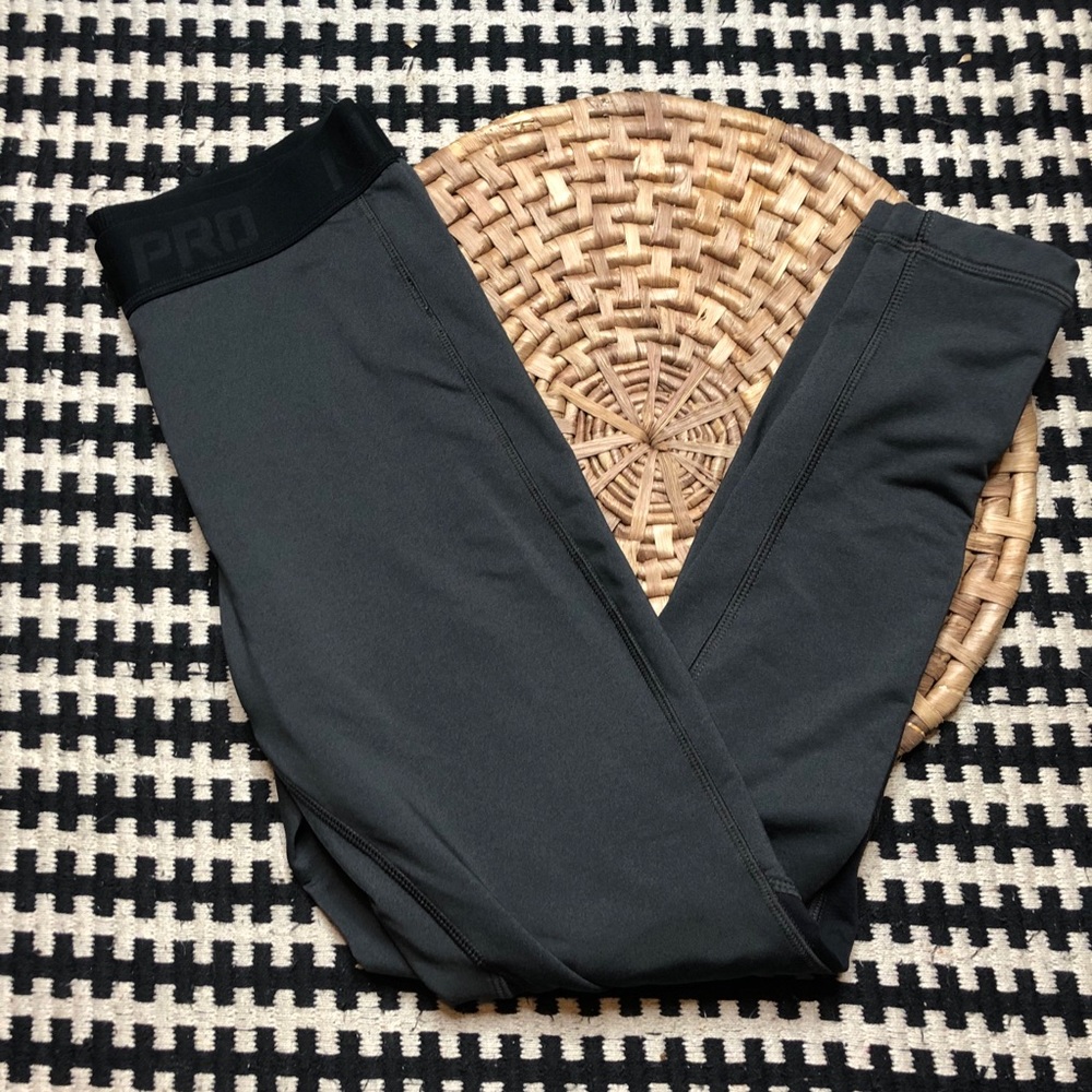 nike hyperwarm legging gray